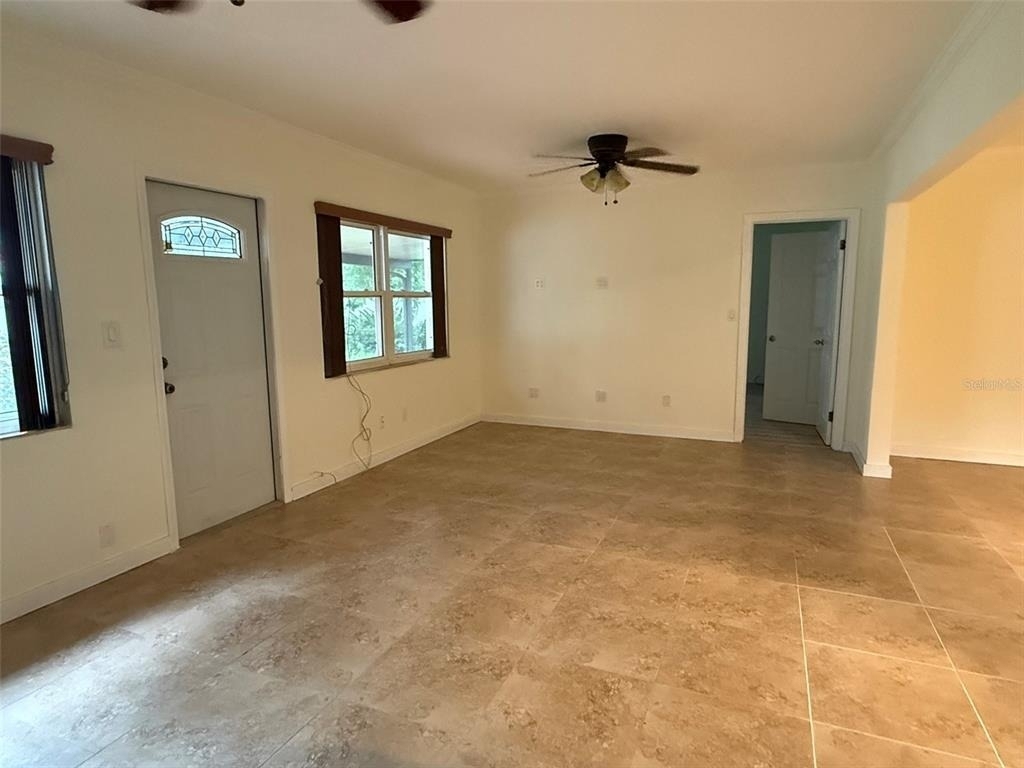 215 S West Shore Boulevard - Photo 5