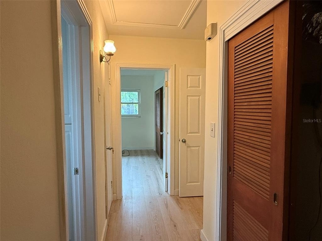 215 S West Shore Boulevard - Photo 13