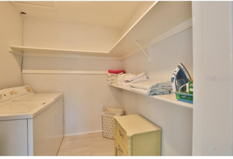 422 Julia Place - Photo 18