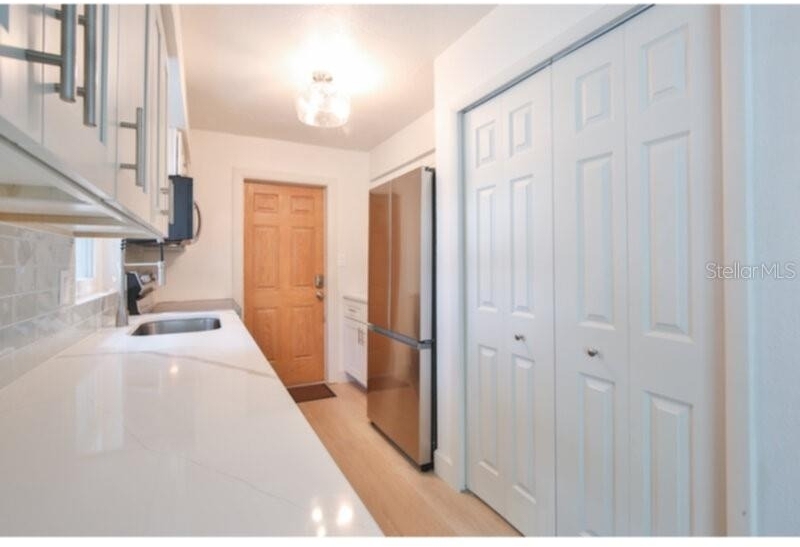 422 Julia Place - Photo 7