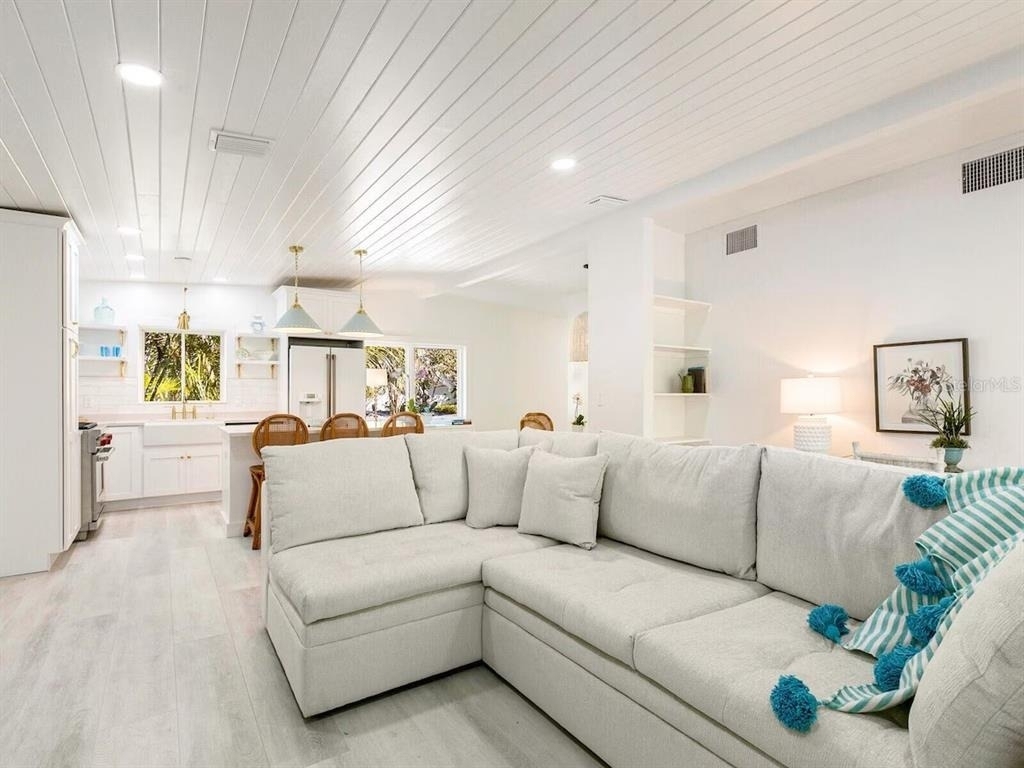 6979 Longboat Drive S - Photo 6