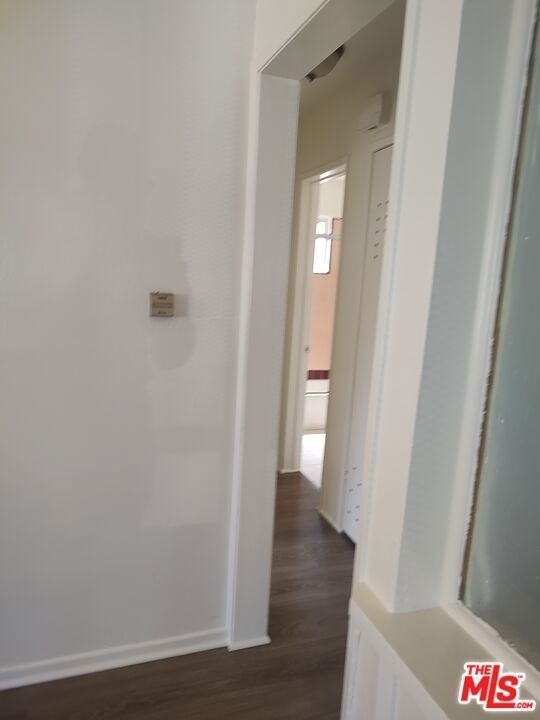 859 E 87th Place - Photo 2