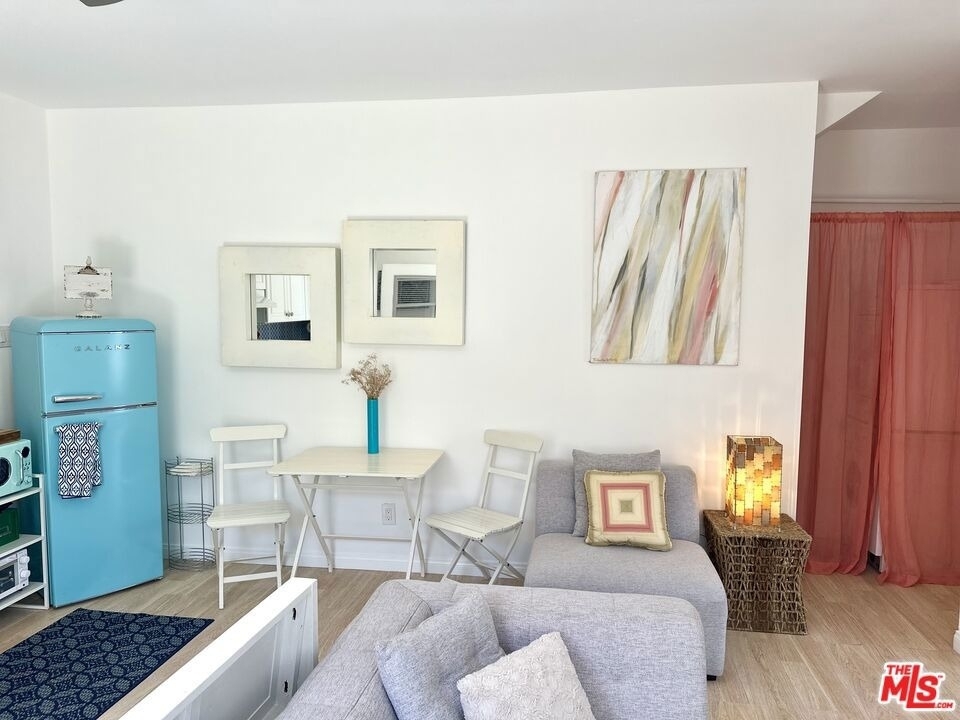 1210 1/2 S Stanley Avenue - Photo 15