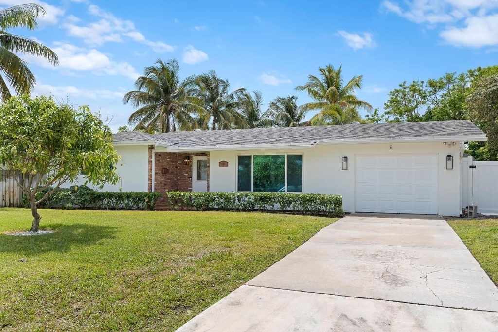 226 Sw 13th Avenue Sw - Photo 1