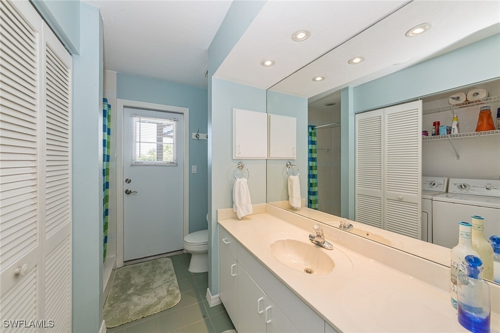 219 Copperfield Court - Photo 14