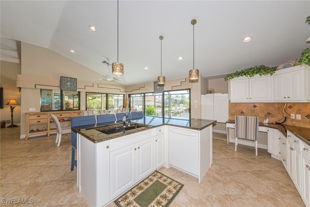 219 Copperfield Court - Photo 3