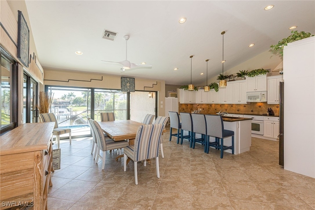 219 Copperfield Court - Photo 2