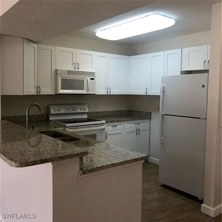 8304 Key Royal Circle - Photo 1