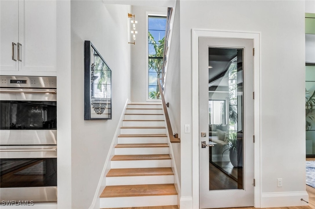 556 17th Avenue S - Photo 25