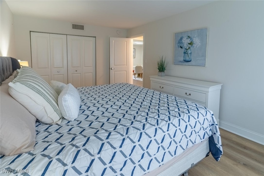 96 Glades Boulevard - Photo 17
