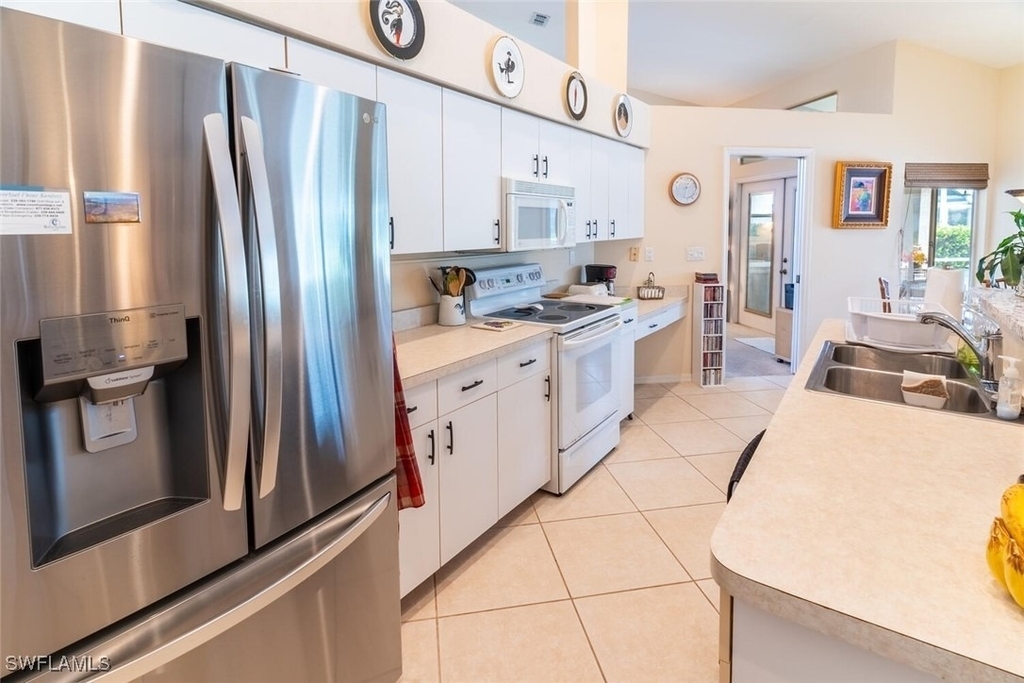 458 Countryside Drive - Photo 7