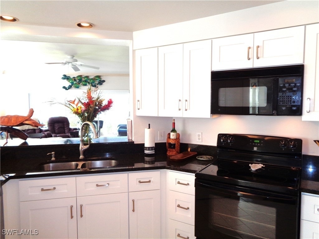 6260 Bellerive Avenue - Photo 17