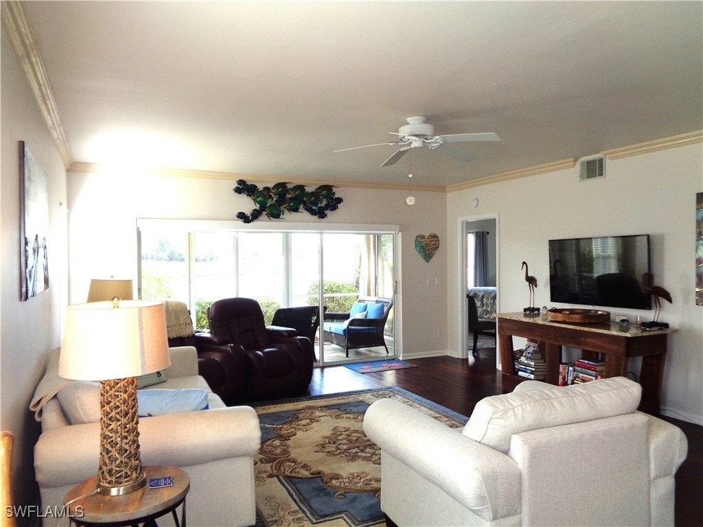6260 Bellerive Avenue - Photo 7
