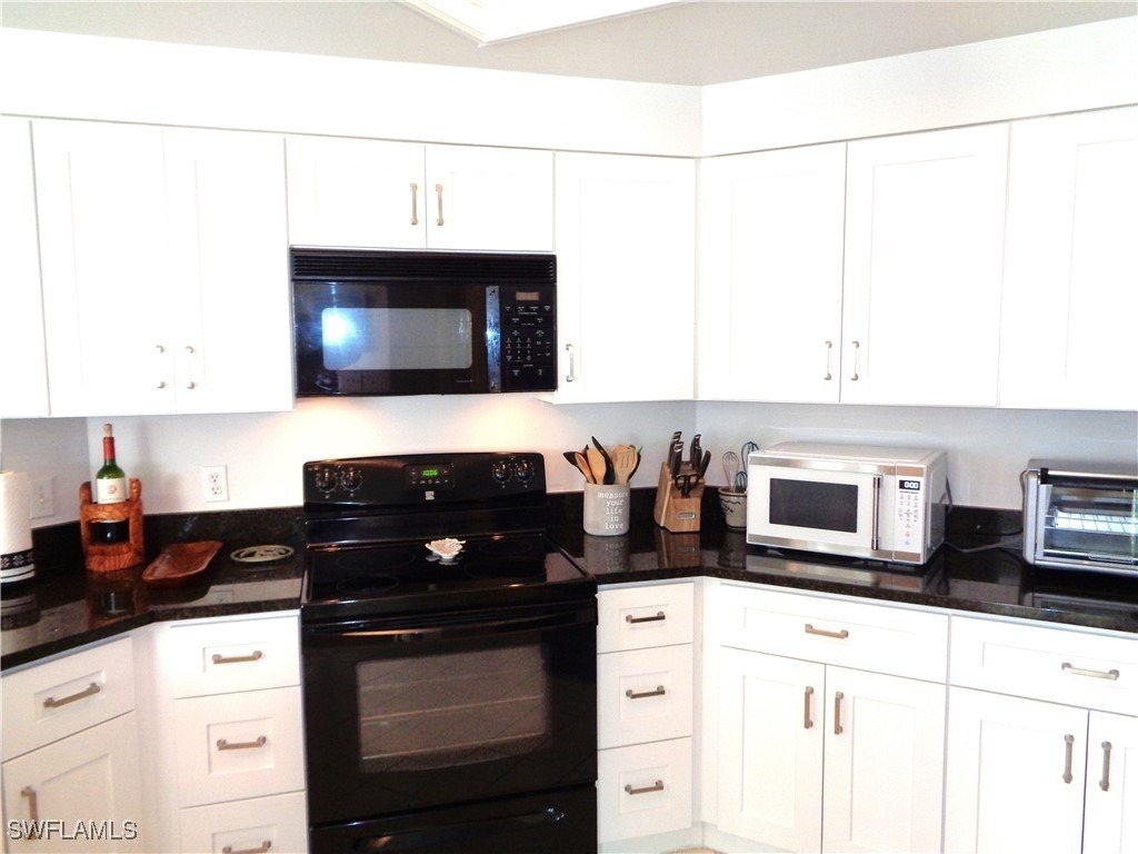 6260 Bellerive Avenue - Photo 19