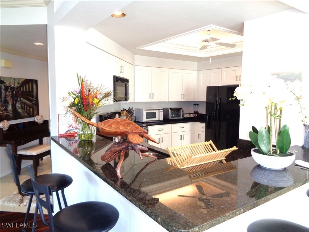 6260 Bellerive Avenue - Photo 11
