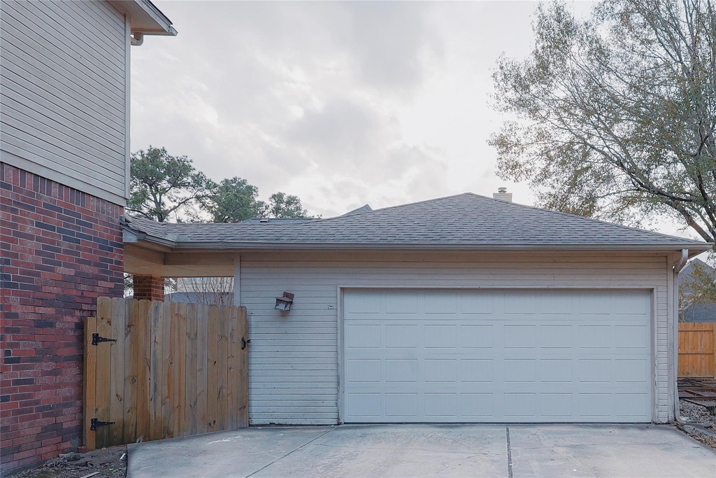 17527 Sandy Cliffs Drive - Photo 48