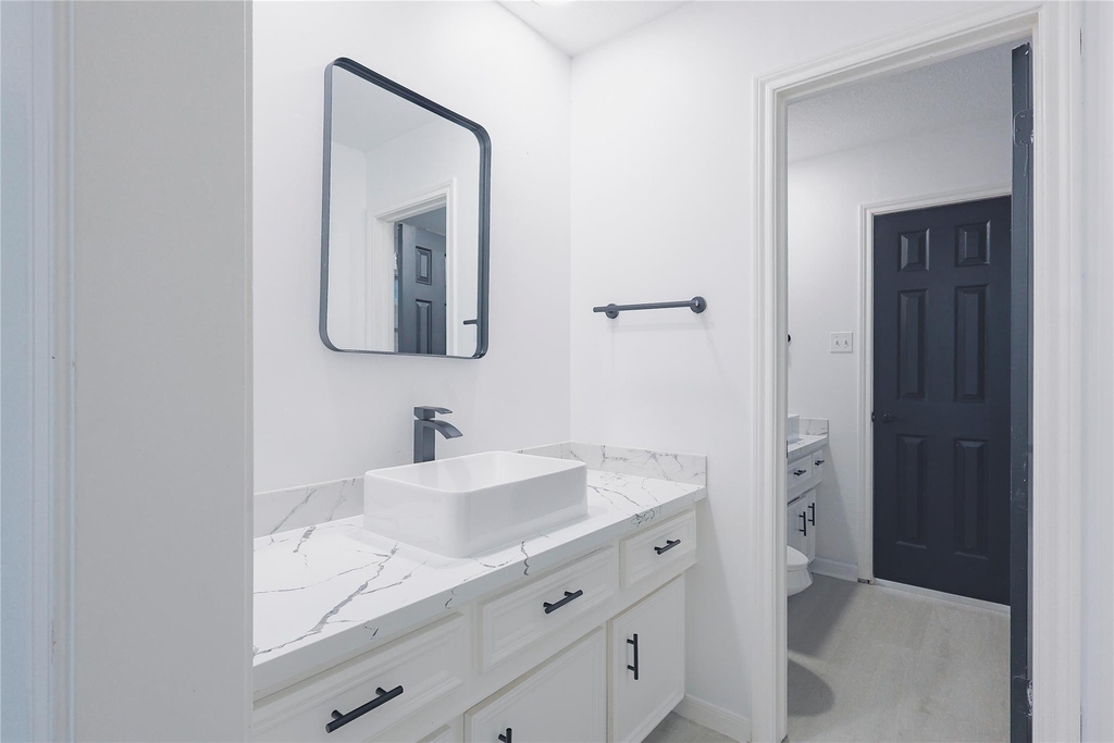 17527 Sandy Cliffs Drive - Photo 30