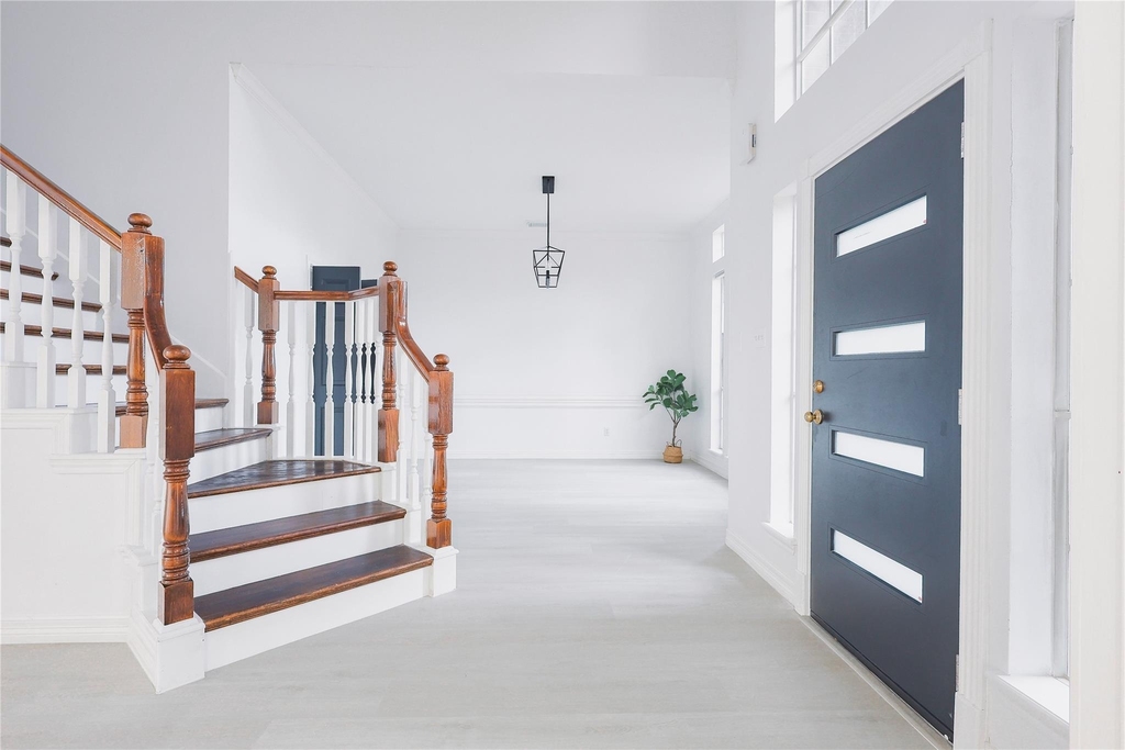 17527 Sandy Cliffs Drive - Photo 9
