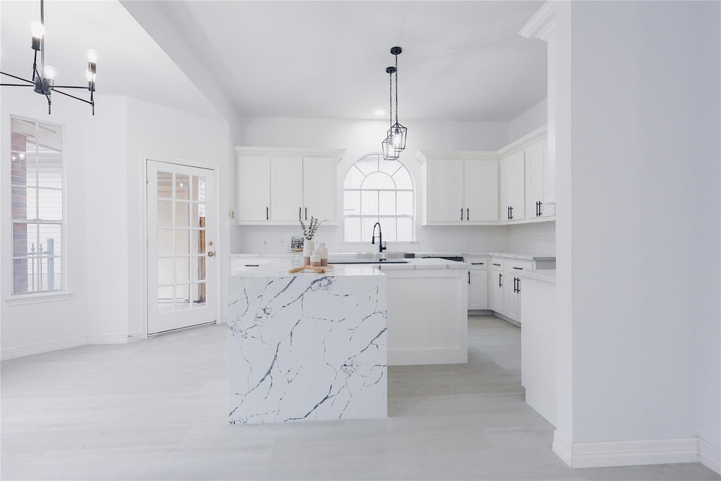 17527 Sandy Cliffs Drive - Photo 11
