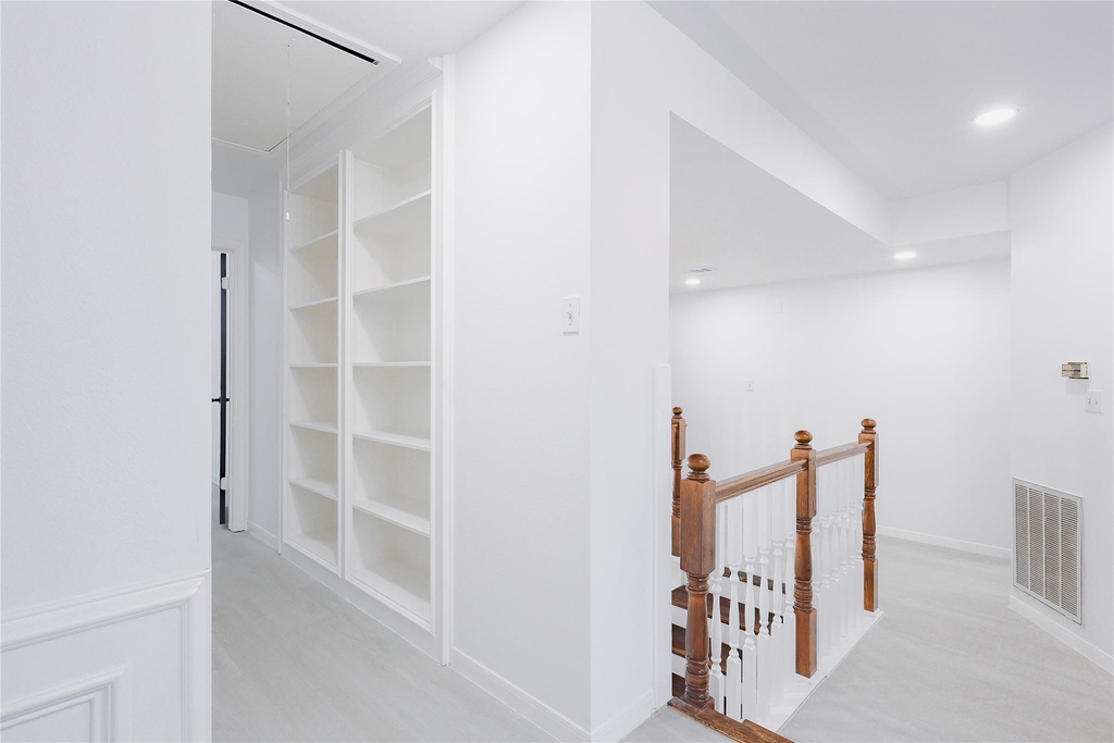 17527 Sandy Cliffs Drive - Photo 8