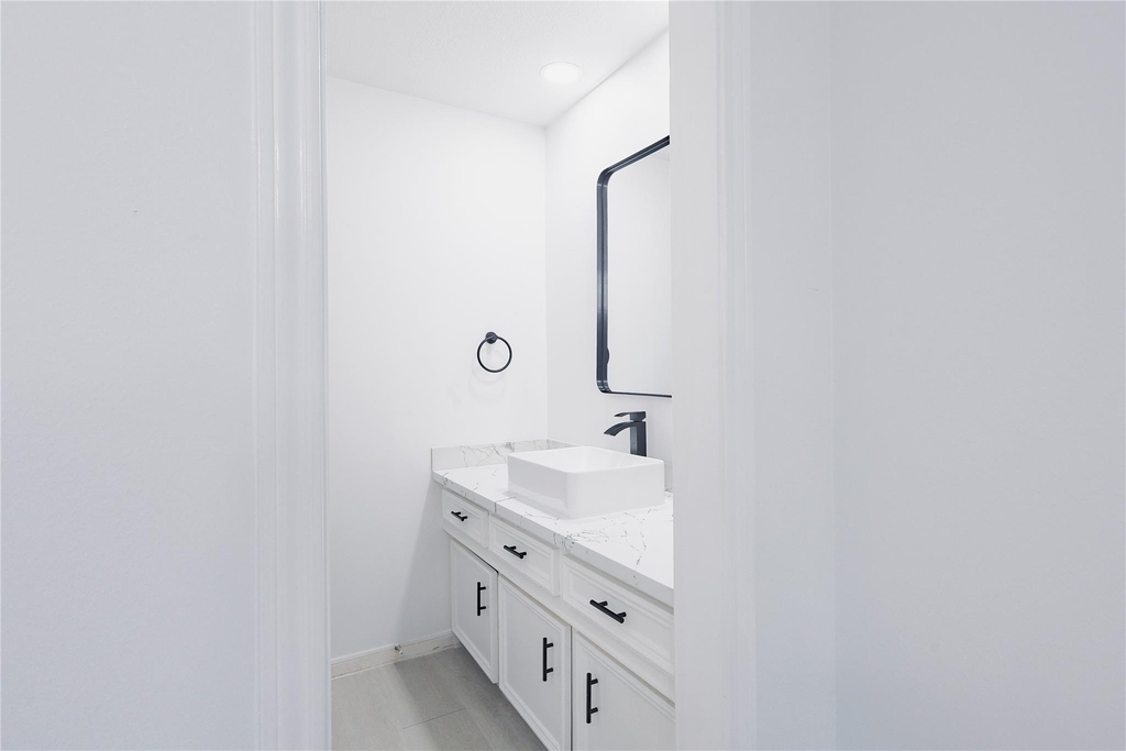 17527 Sandy Cliffs Drive - Photo 28