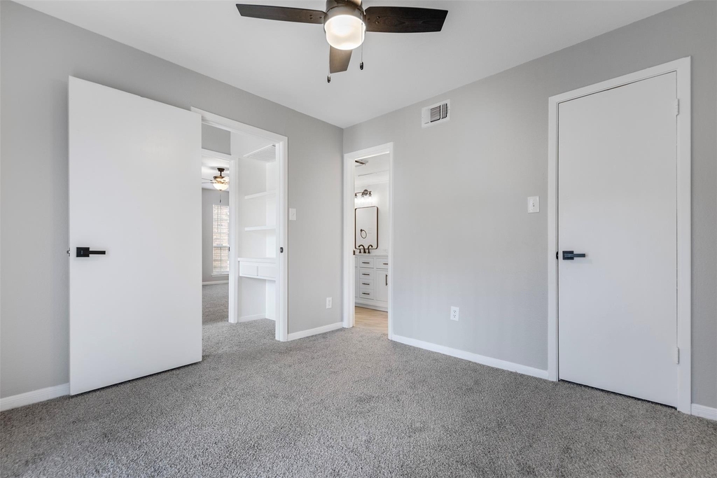 2626 Holly Hall - Photo 16