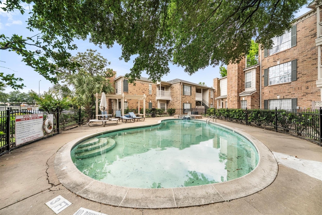 2626 Holly Hall - Photo 23