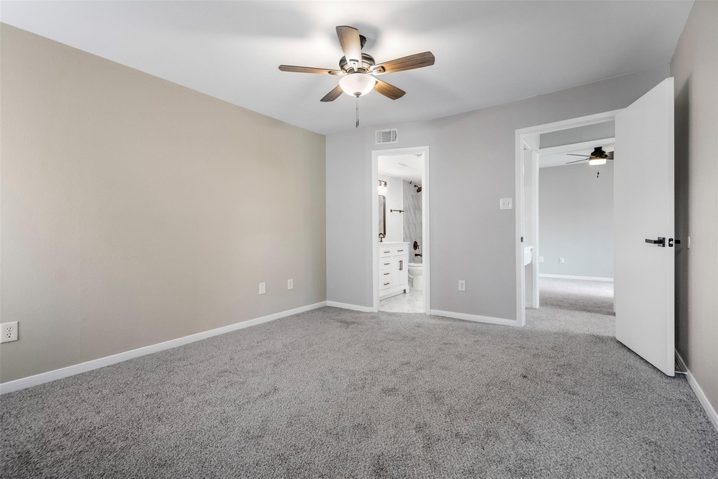 2626 Holly Hall - Photo 12
