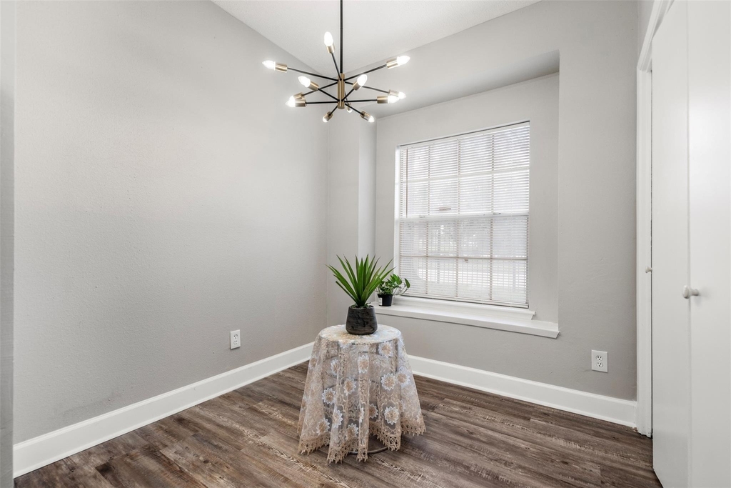 2626 Holly Hall - Photo 5