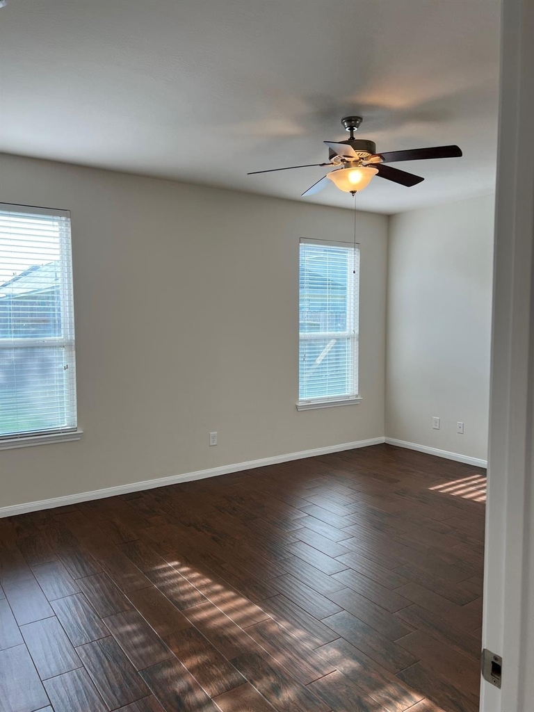 1238 S Maple Drive - Photo 2