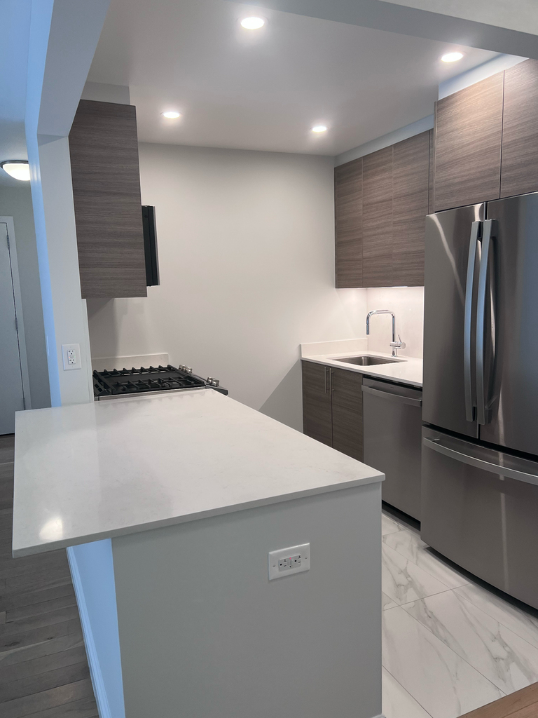 West 48th Street - Photo 3
