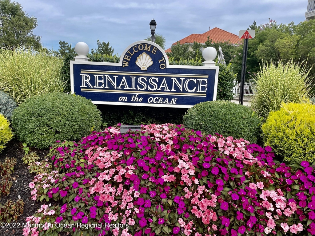 15 Riviera Drive - Photo 0