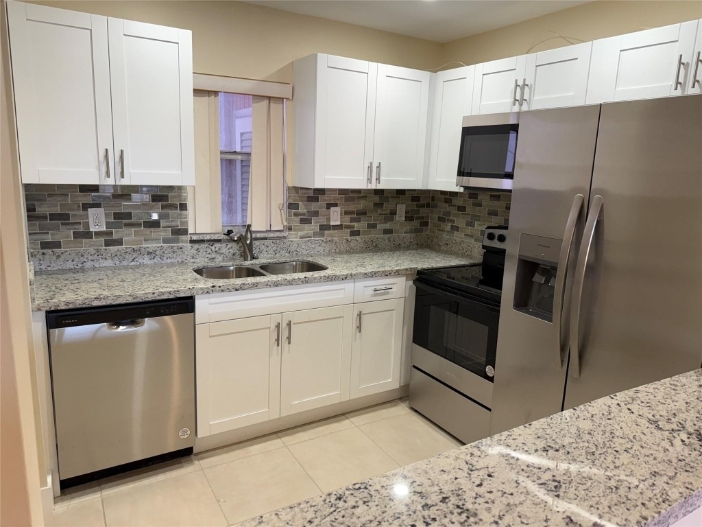 1450 N Riverside Drive - Photo 2