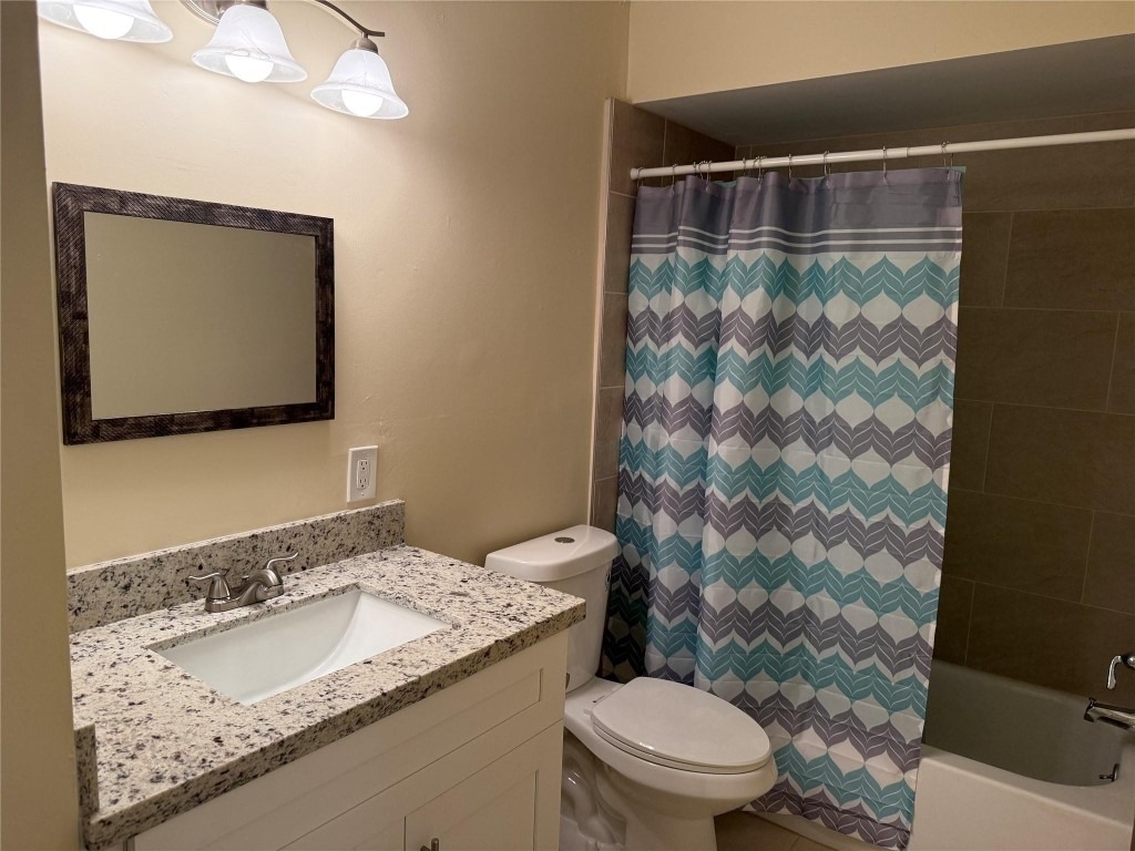 1450 N Riverside Drive - Photo 3