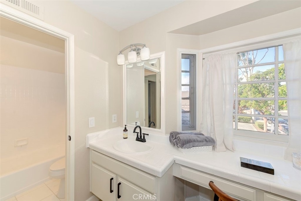 3341 Calle La Veta - Photo 32