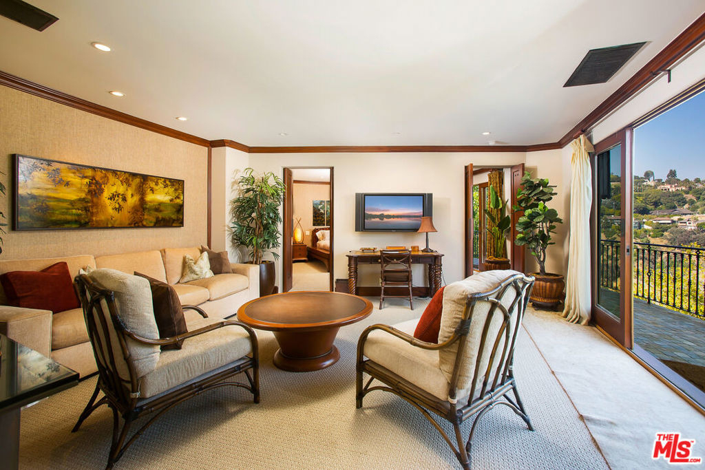 10066 Cielo Drive - Photo 48