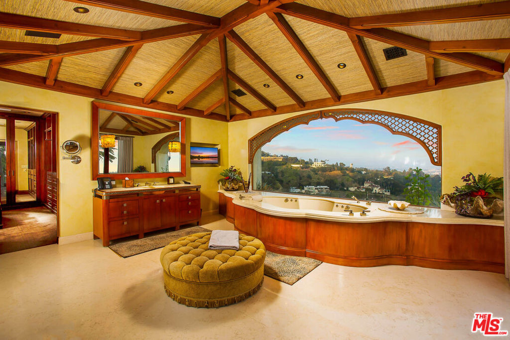 10066 Cielo Drive - Photo 54