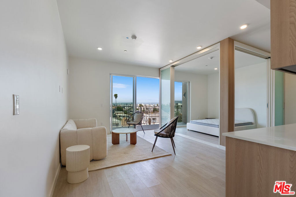 1124 S Normandie Avenue - Photo 1