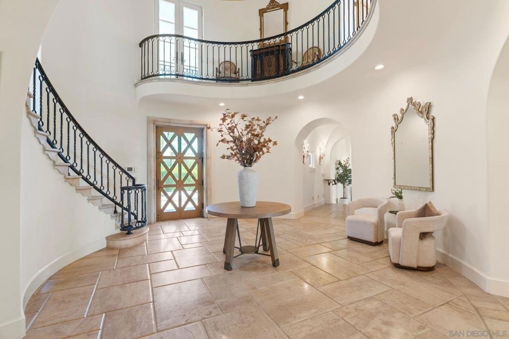 6692 La Jolla Scenic Dr S - Photo 23