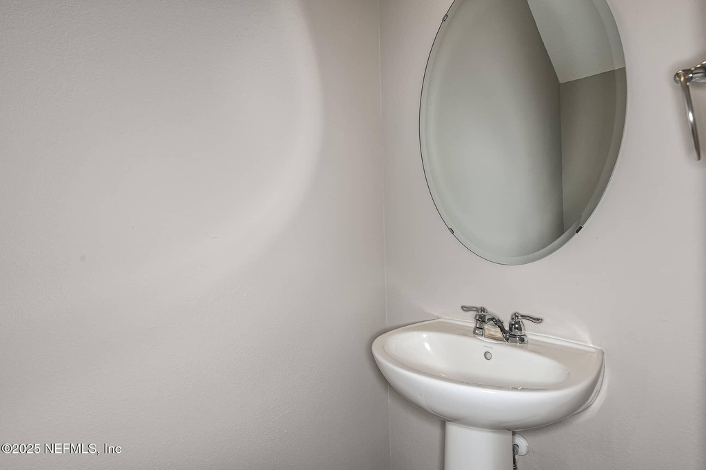 10654 Towns Way - Photo 11