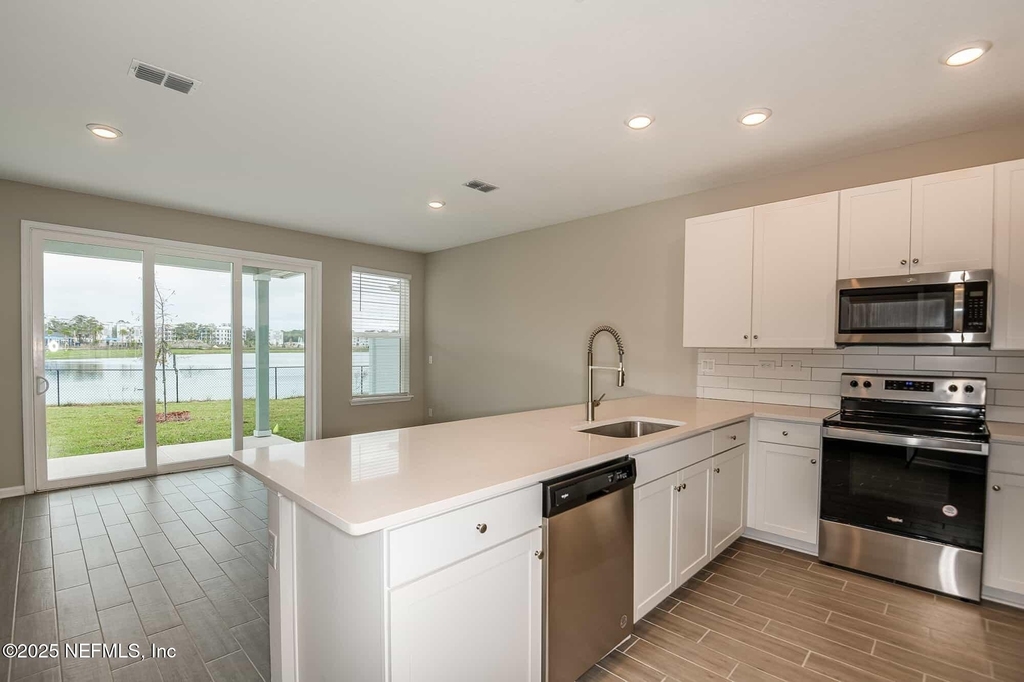 10654 Towns Way - Photo 8