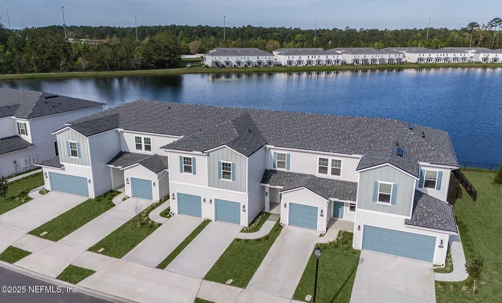 10654 Towns Way - Photo 3