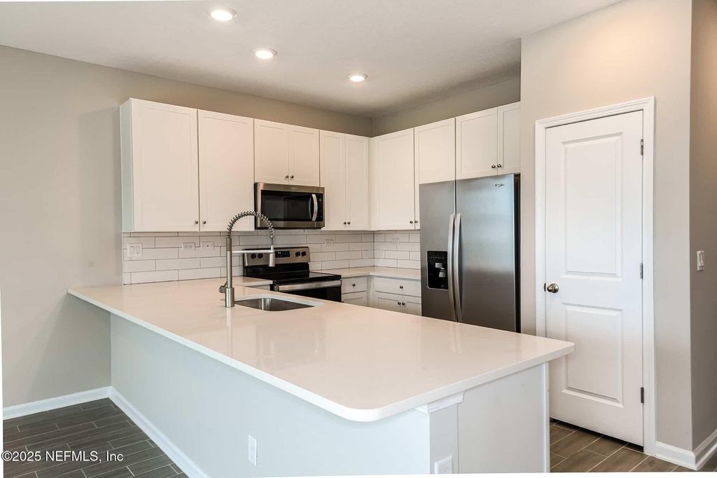 10654 Towns Way - Photo 9