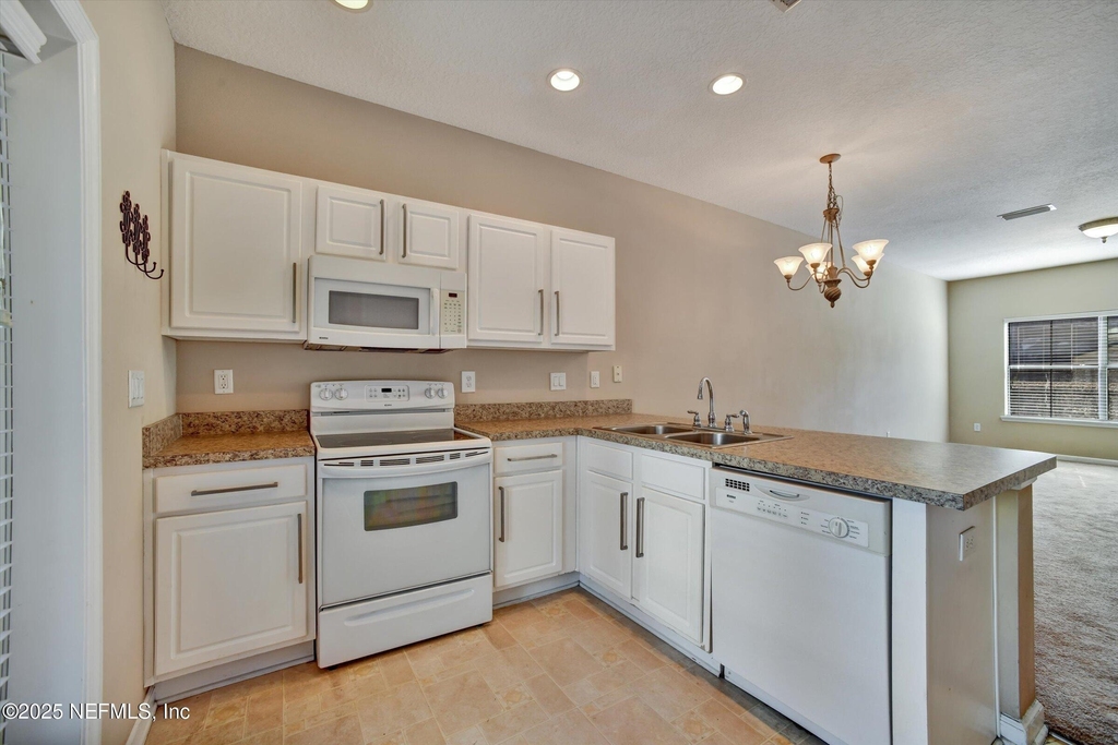 480 Cabernet Place - Photo 32