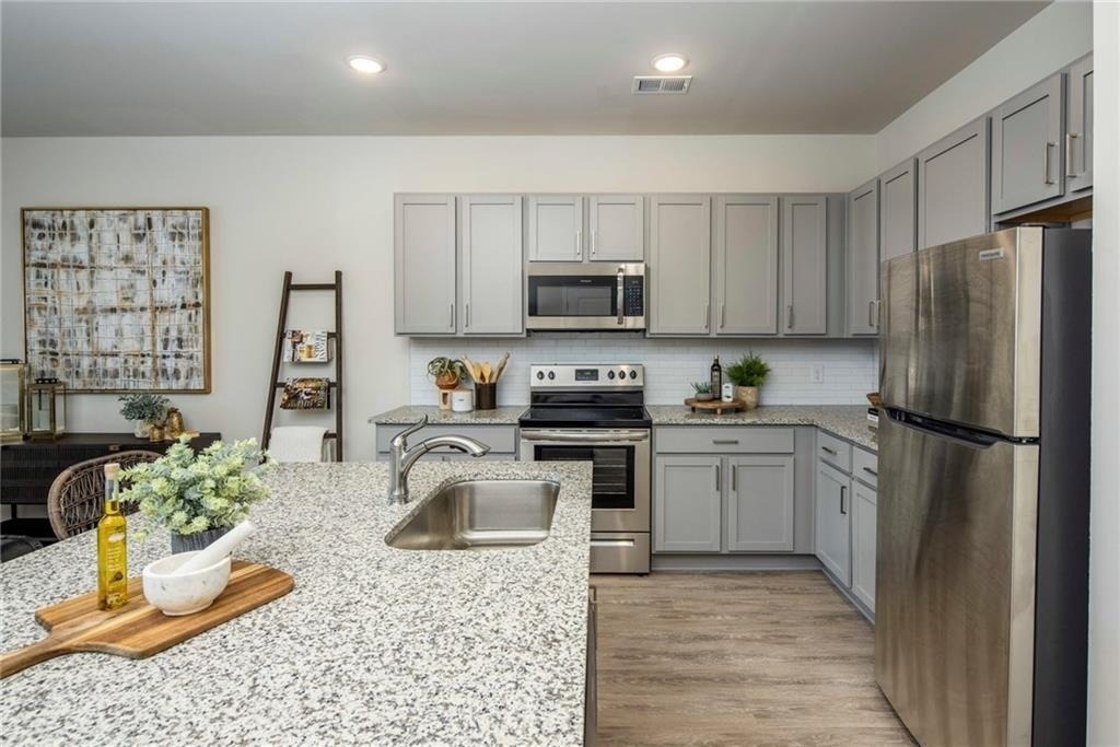 100 Cottage Way - Photo 32