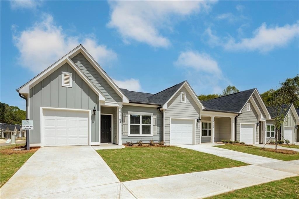 100 Cottage Way - Photo 0