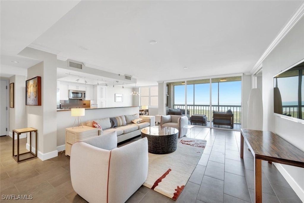 6585 Nicholas Boulevard - Photo 1