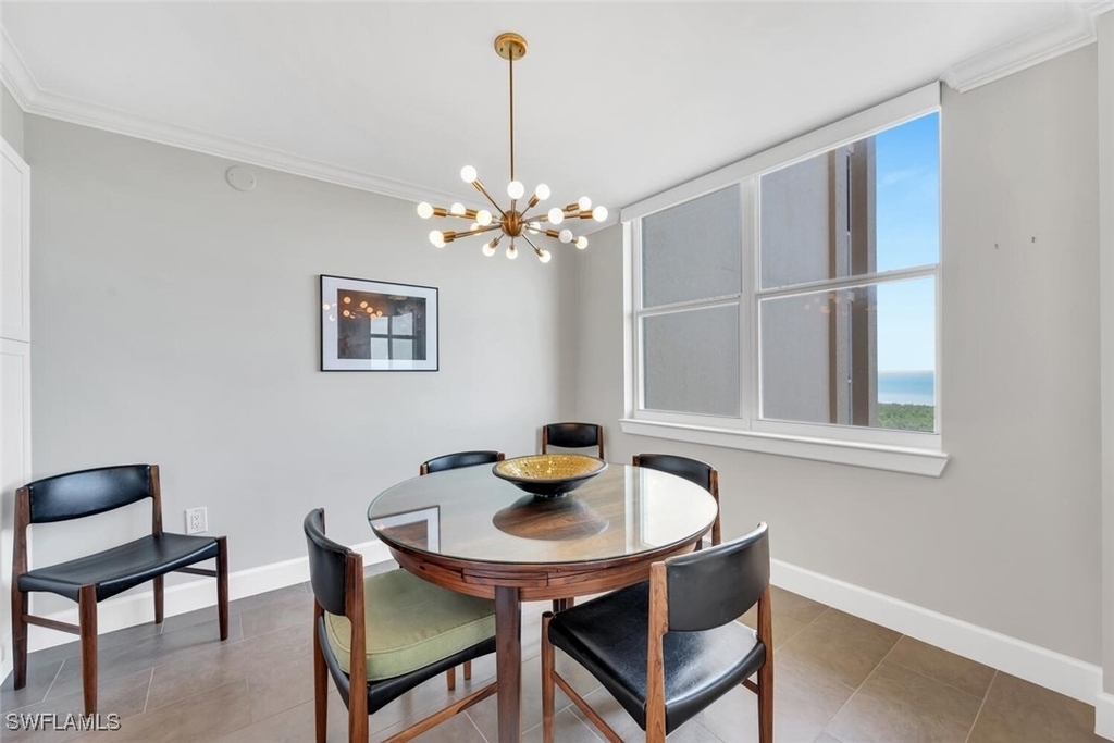 6585 Nicholas Boulevard - Photo 5