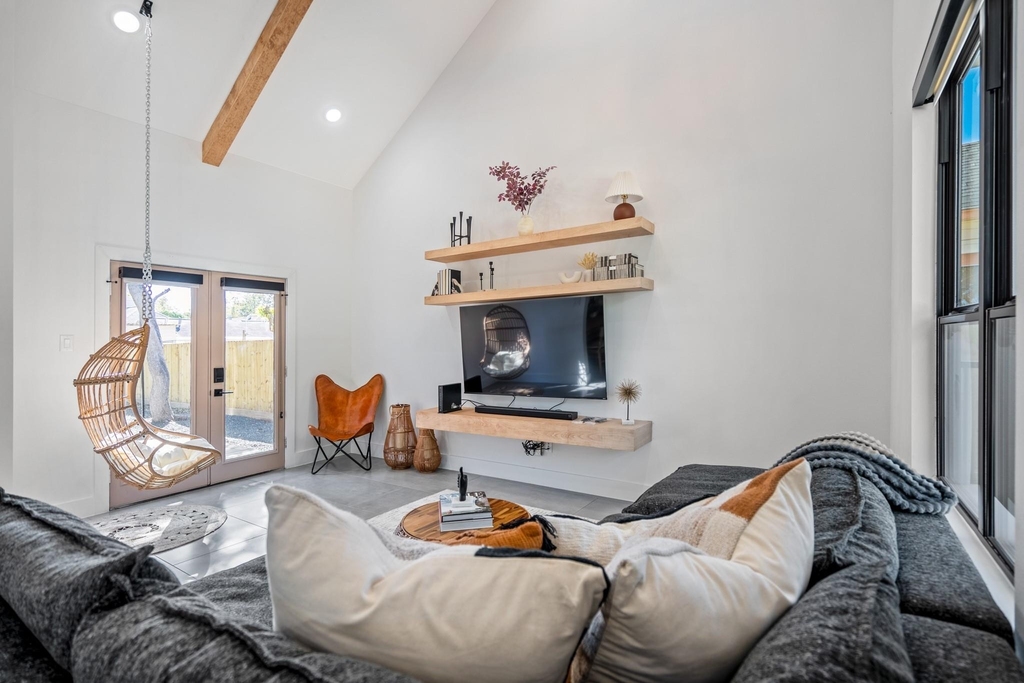 207 Lockwood Drive - Photo 7