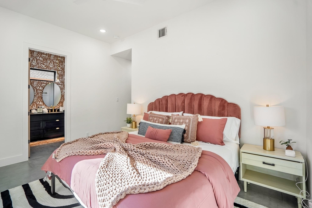 207 Lockwood Drive - Photo 18
